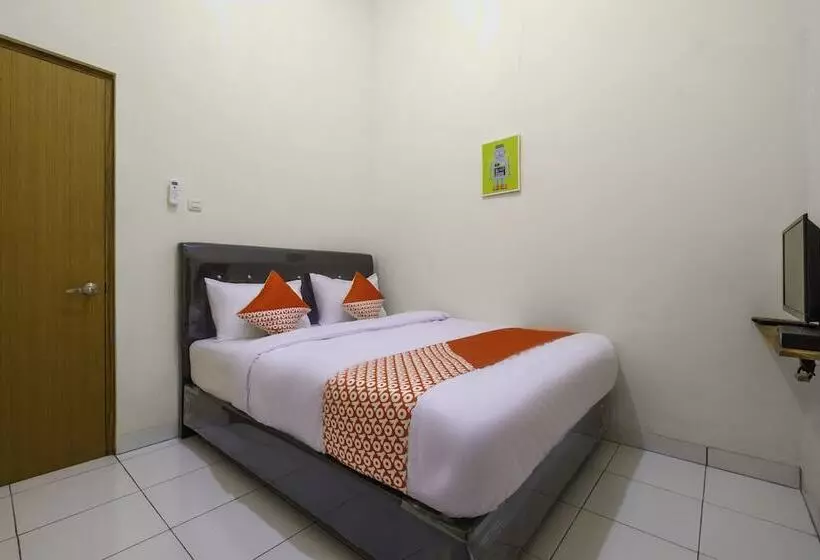 Hotelli Siliwangi Guest House Syariah Tasikmalaya Mitra Reddoorz