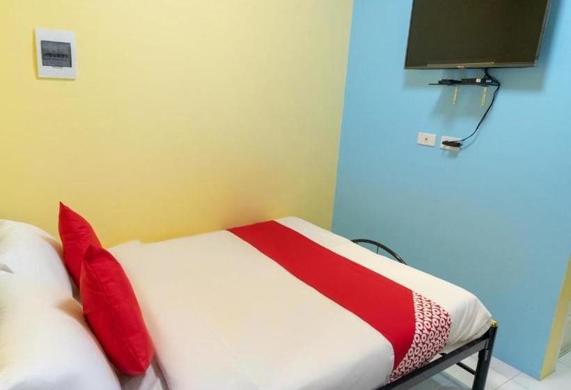 בית מלון כפרי Yellow Pad