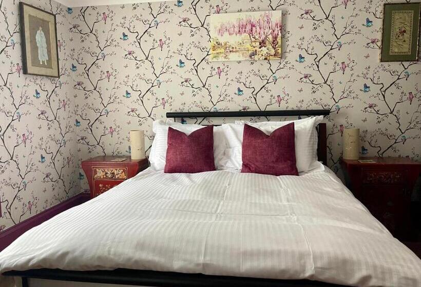 Bed and Breakfast Ebenezer S Place