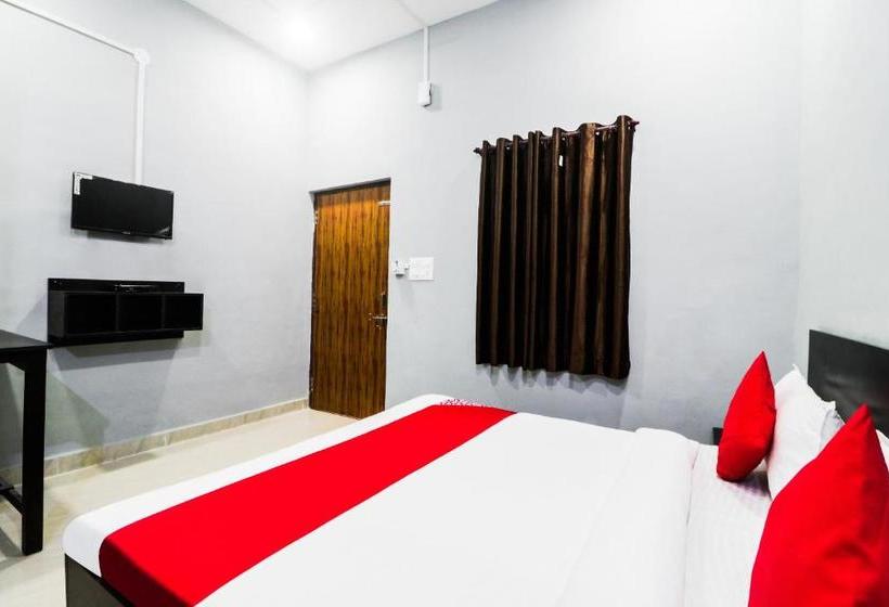 Hotel Oyo 48801 Golden Leaf