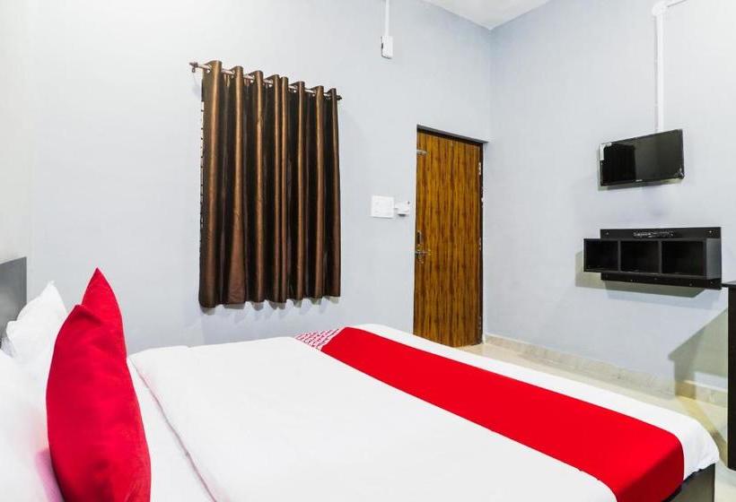 Hotel Oyo 48801 Golden Leaf