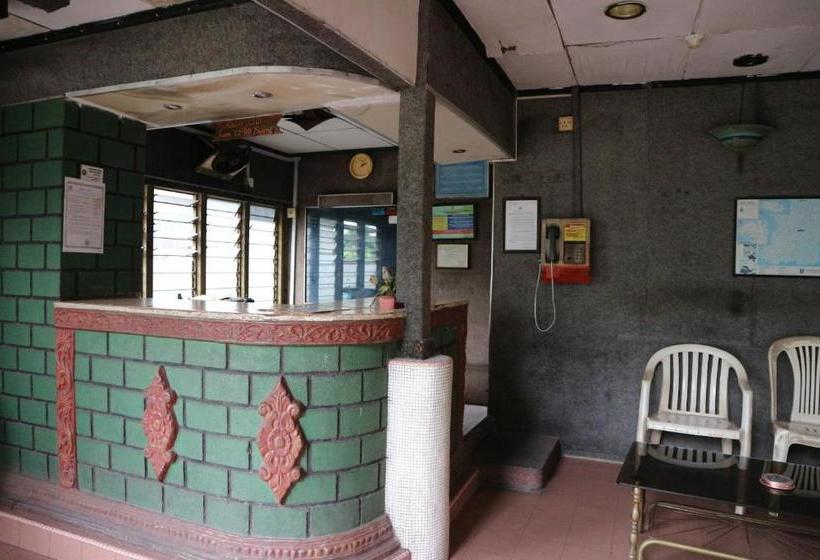 Spot On 2685 Hotel Surya