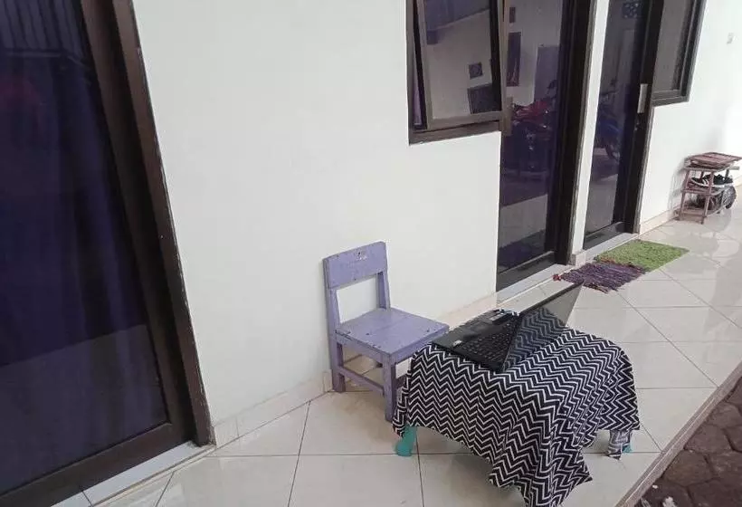 Hotelli Spot On 2714 Omah Ayu Syariah