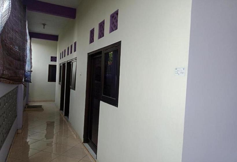 Hotel Spot On 2714 Omah Ayu Syariah