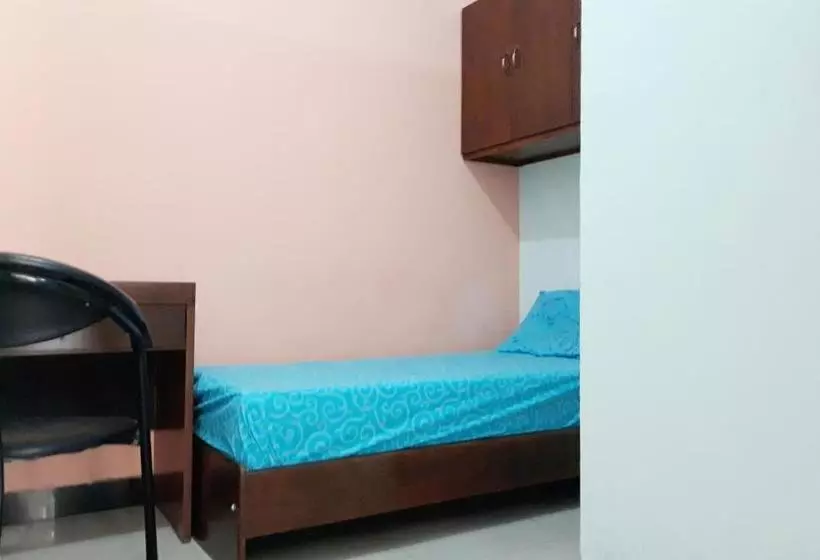 Hotelli Spot On 2714 Omah Ayu Syariah