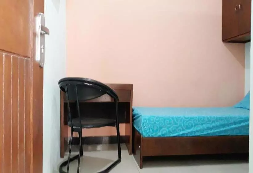 Hotelli Spot On 2714 Omah Ayu Syariah