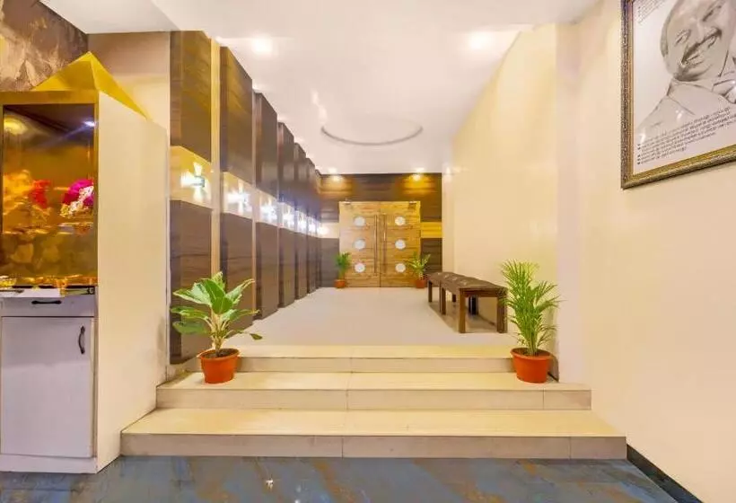 Hotelli Treebo Golden Swan Airport Free Pick & Drop