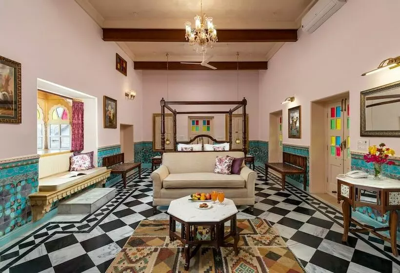 ホテル Welcomheritage Mohangarh Fort