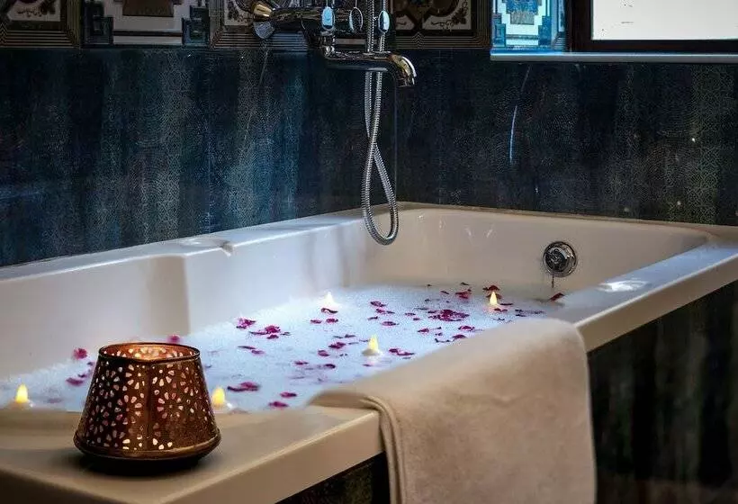 ホテル Welcomheritage Mohangarh Fort