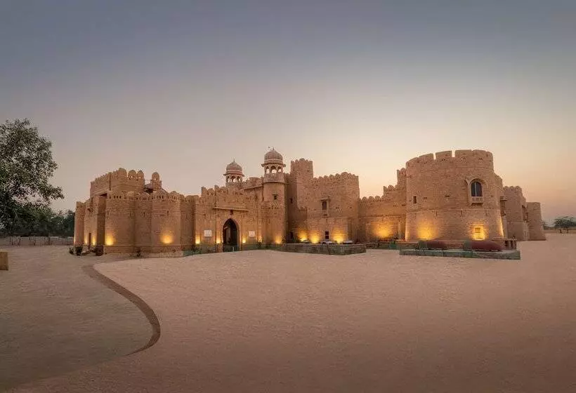 ホテル Welcomheritage Mohangarh Fort
