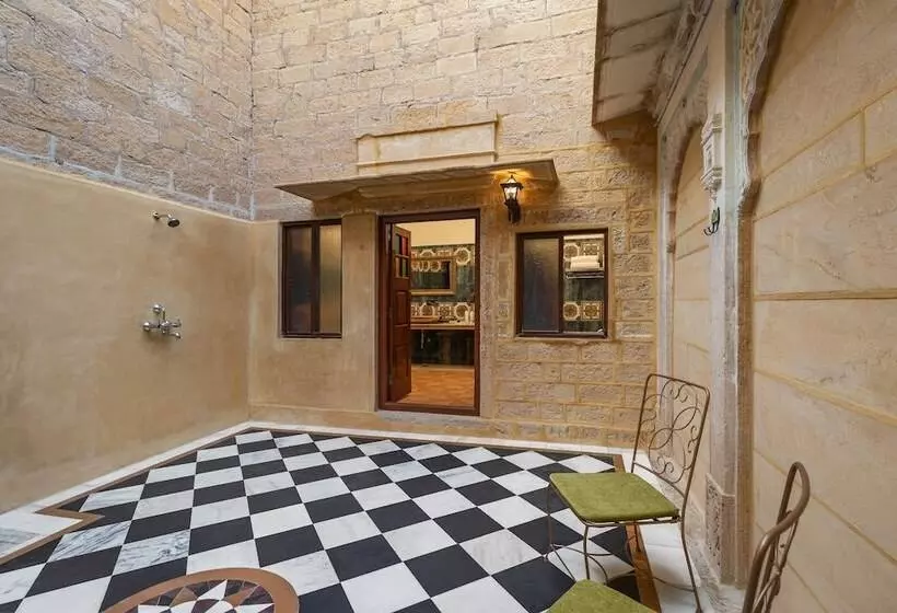 ホテル Welcomheritage Mohangarh Fort