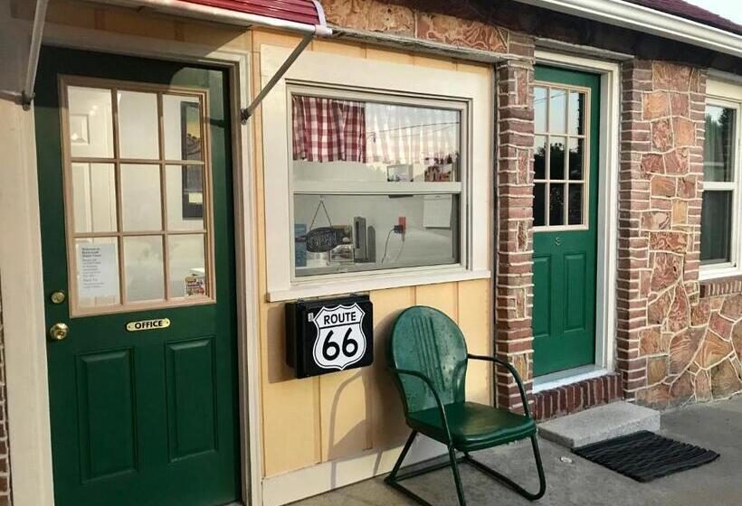 مُتل Rockwood Motor Court