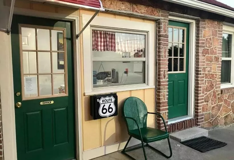 مُتل Rockwood Motor Court