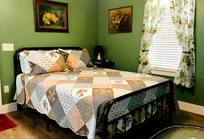 مُتل Rockwood Motor Court