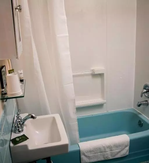 مُتل Rockwood Motor Court