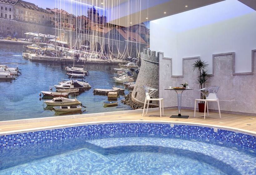 پانسیون Diamond Rain Boutique