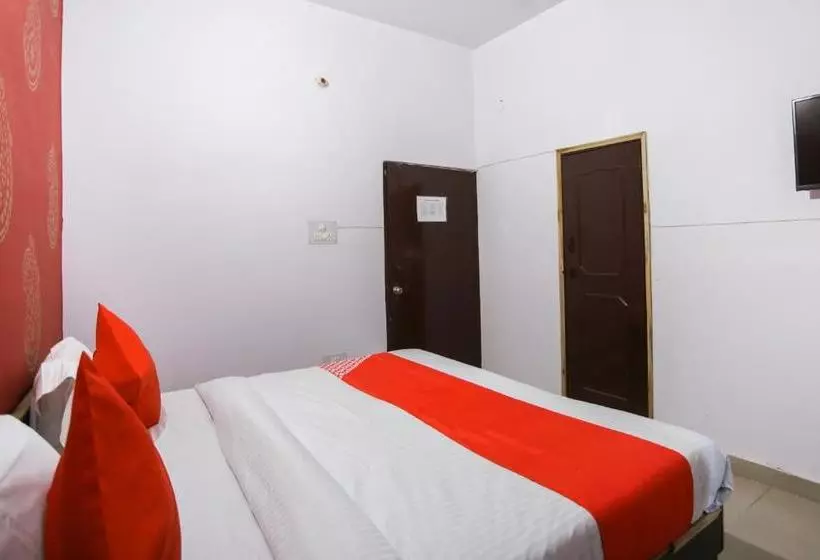 Hotelli Oyo 67590  Krishna Vedanand Residency