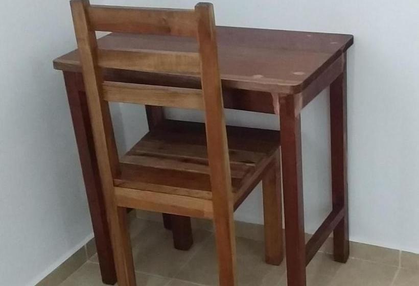 هاستل Posada Yalekin