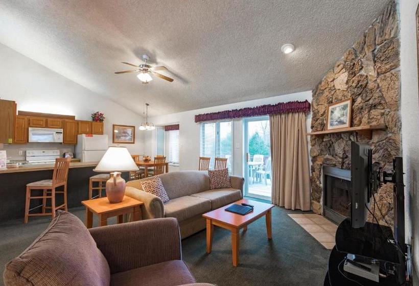 Crown Resorts At The Poconos