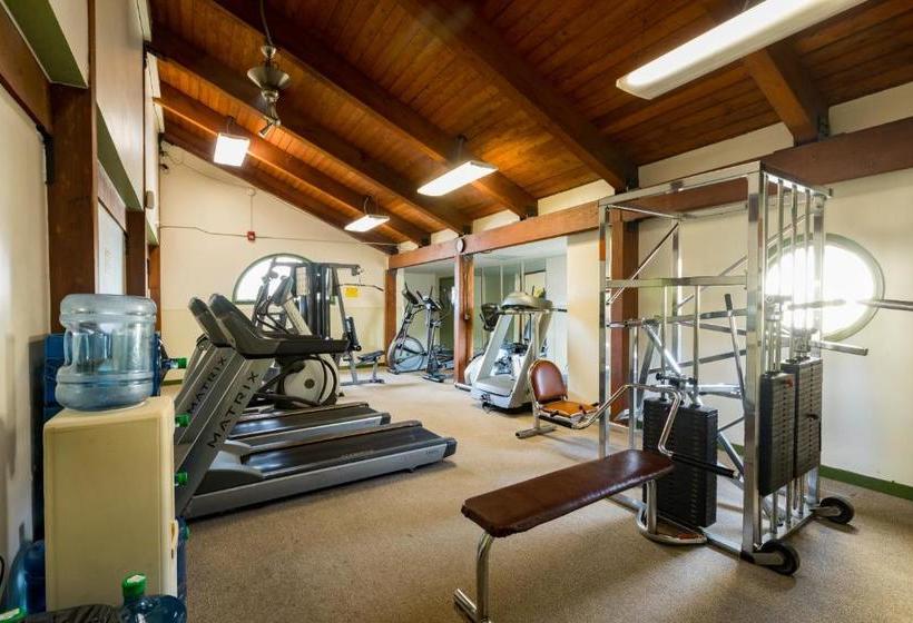 Crown Resorts At The Poconos