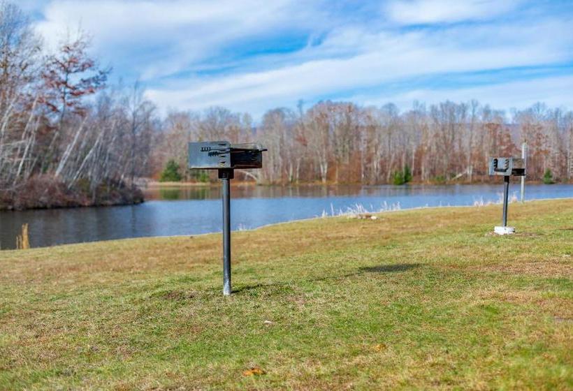 Crown Resorts At The Poconos