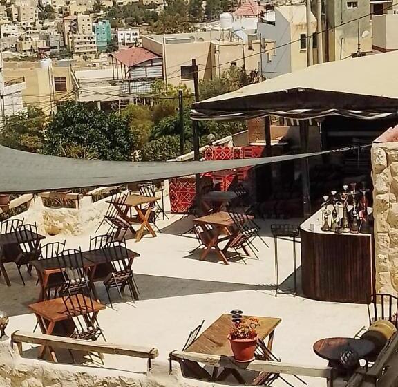 هتل Infinity Lodge