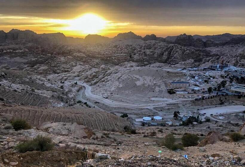 هتل Infinity Lodge