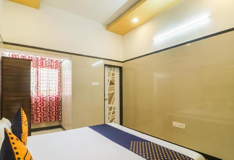 فندق Spot On 65446 Kingston