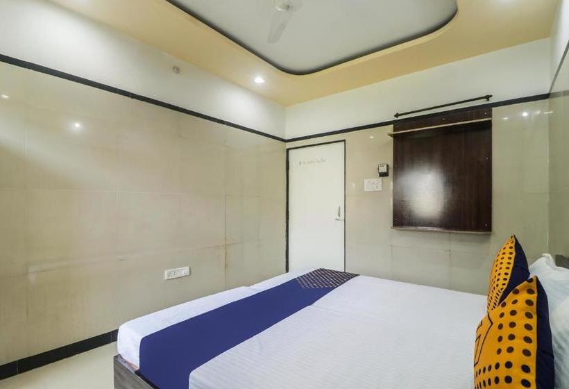 فندق Spot On 65446 Kingston