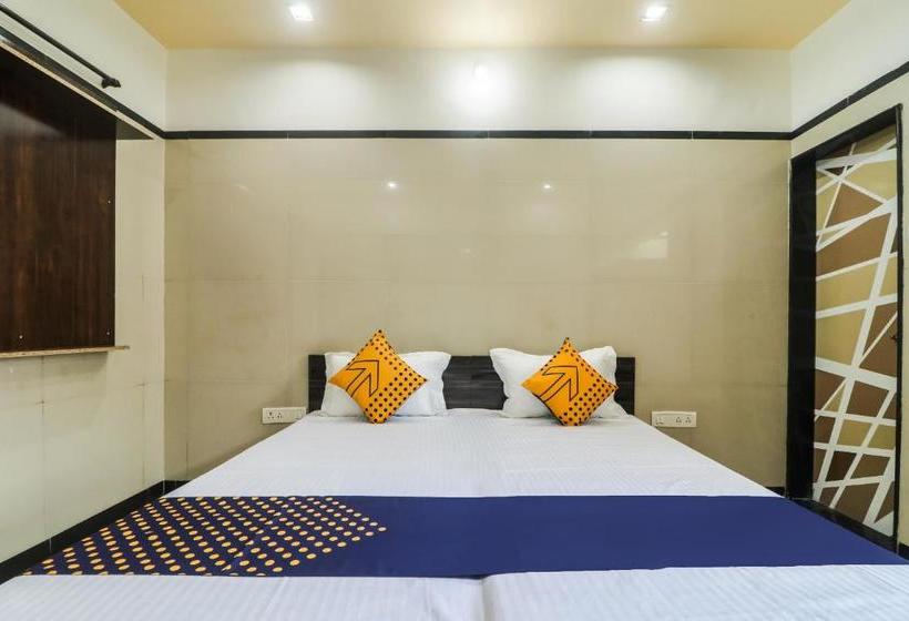 فندق Spot On 65446 Kingston