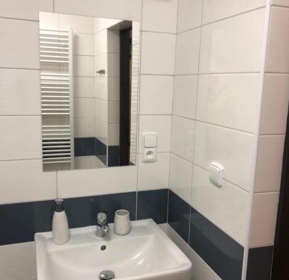 ペンション Kubovka 63