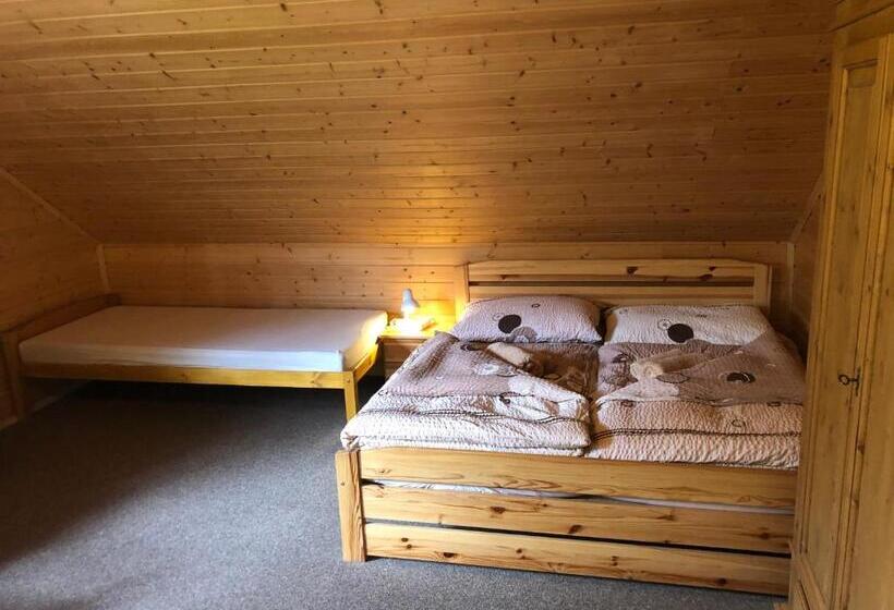 ペンション Kubovka 63