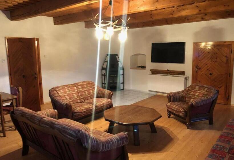 ペンション Kubovka 63