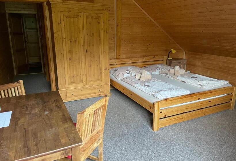 ペンション Kubovka 63