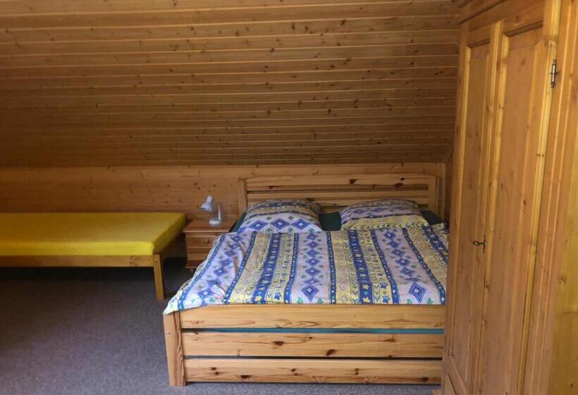 ペンション Kubovka 63