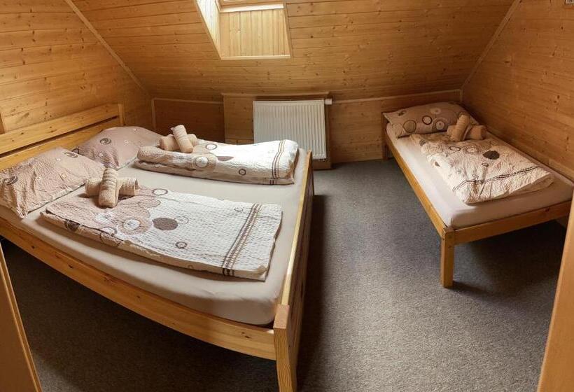 ペンション Kubovka 63