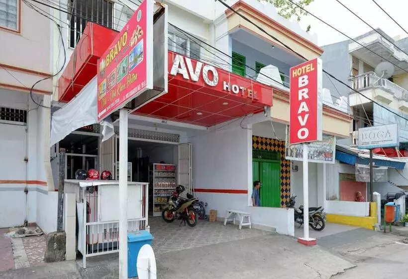 Reddoorz @ Hotel Bravo Pantai Kamali Bau Bau