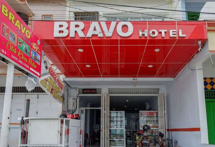 Reddoorz @ Hotel Bravo Pantai Kamali Bau Bau