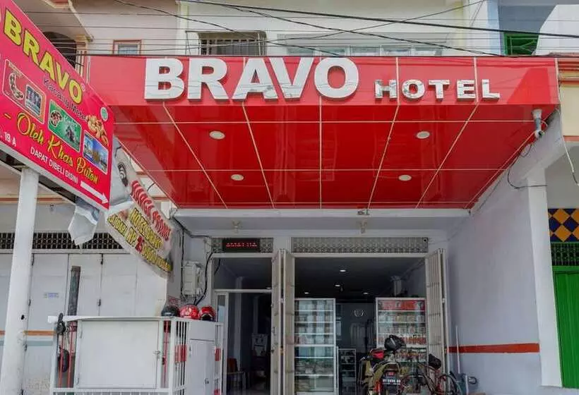 Reddoorz @ Hotel Bravo Pantai Kamali Bau Bau