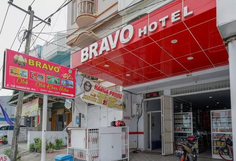 Reddoorz @ Hotel Bravo Pantai Kamali Bau Bau