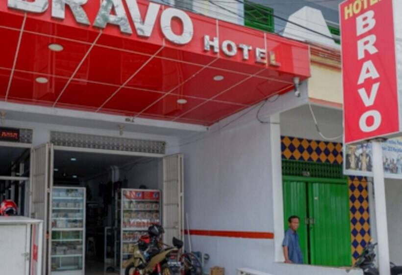 Reddoorz @ Hotel Bravo Pantai Kamali Bau Bau