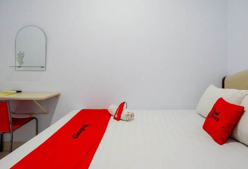 Reddoorz @ Hotel Bravo Pantai Kamali Bau Bau