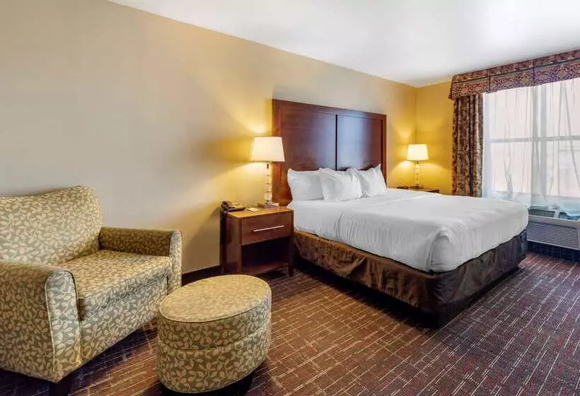 호텔 Comfort Inn & Suites Shawnee North Near I40