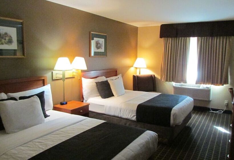 هتل Fairbridge Inn & Suites