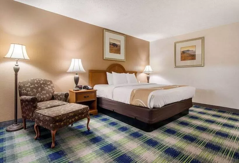 Отель Quality Inn Arkansas City North