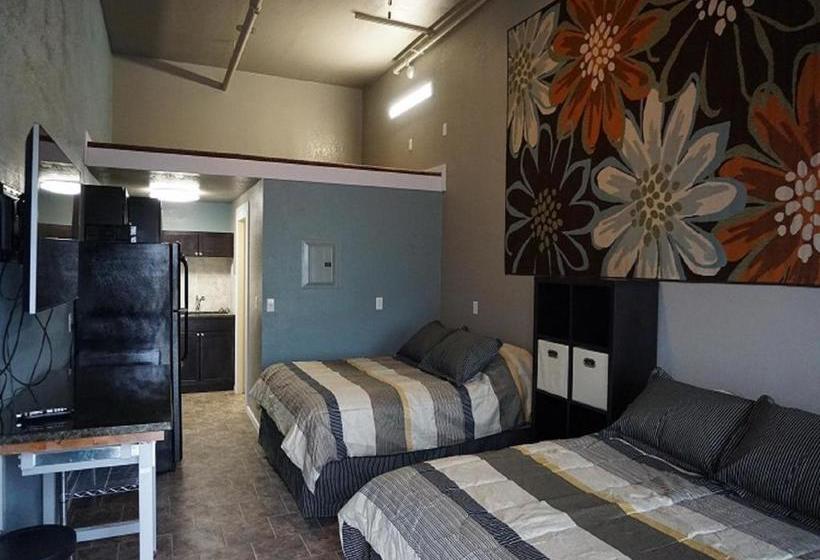 Hotel Riverfront Studio Suites