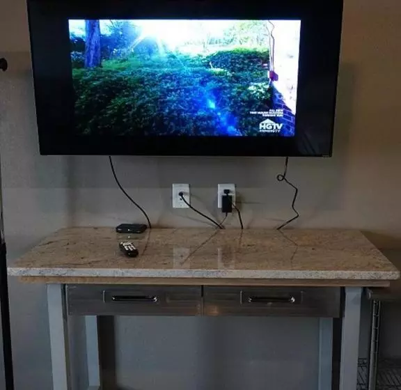 هتل Riverfront Studio Suites