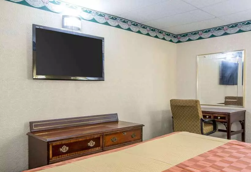 فندق Rodeway Inn