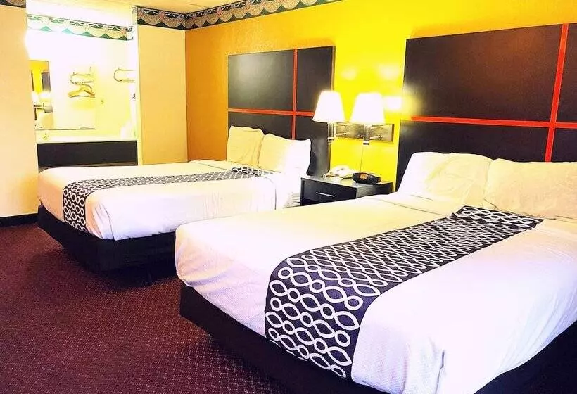 فندق Rodeway Inn