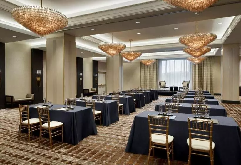 Отель The Ritzcarlton, Tysons Corner